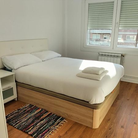 Encantador Piso De 3 Dormitorios En 비고 외부 사진